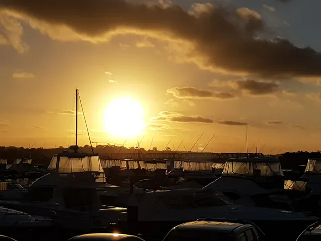 Baybreeze Cafe