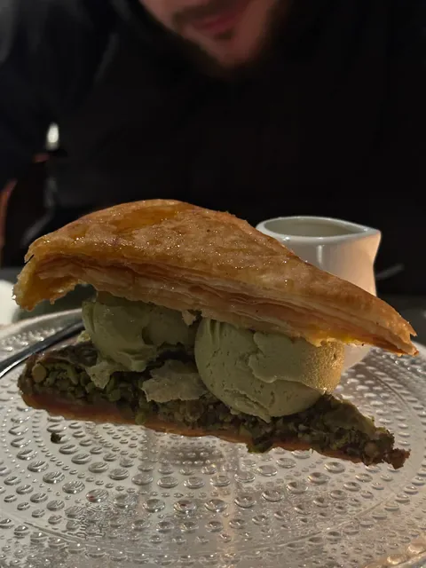 Bayti Restaurant