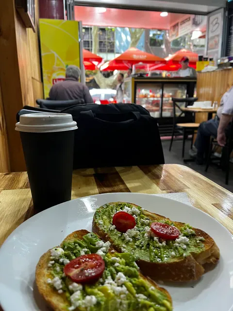 Bella Vita Cafe - Halal cafe-kings cross-Potts Point