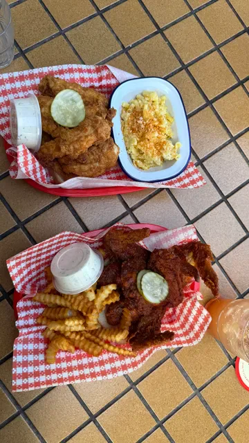 Belles Hot Chicken Barangaroo