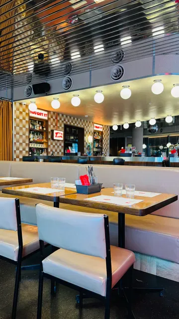 Belles Hot Chicken Circular Quay