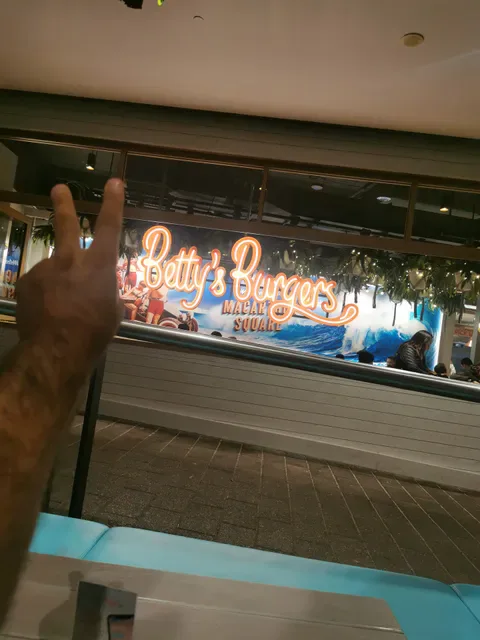 Betty's Burgers