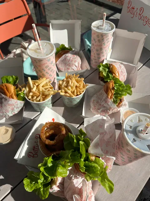 Betty's Burgers
