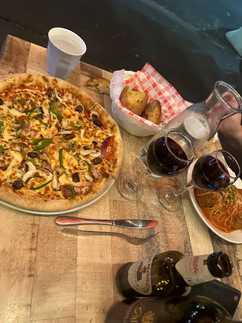 Bill & Toni's