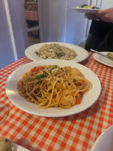 Bill & Toni's