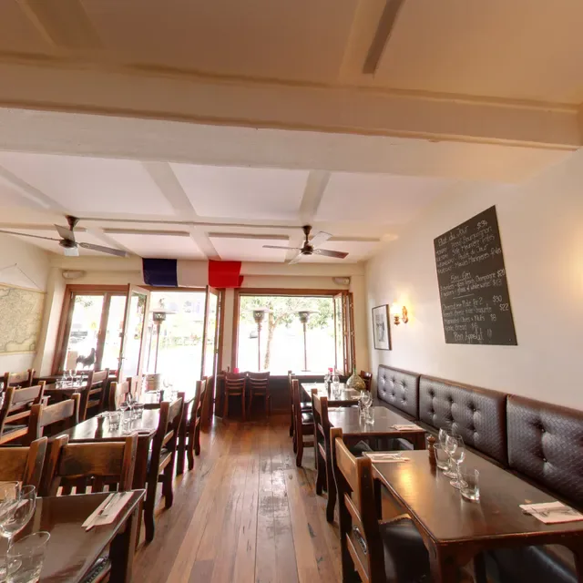 Bistro Boulevard