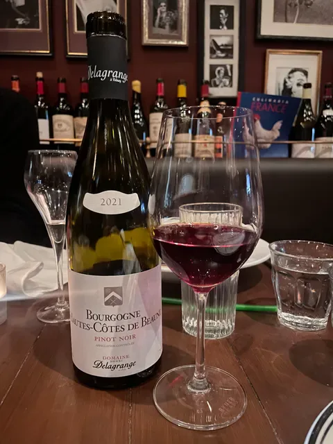 Bistro Papillon