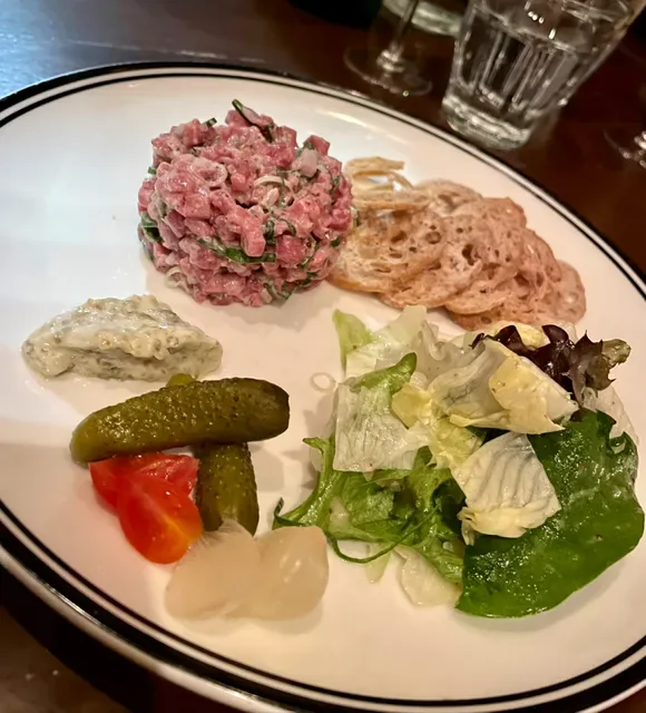 Bistro Papillon