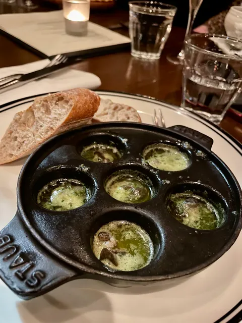 Bistro Papillon