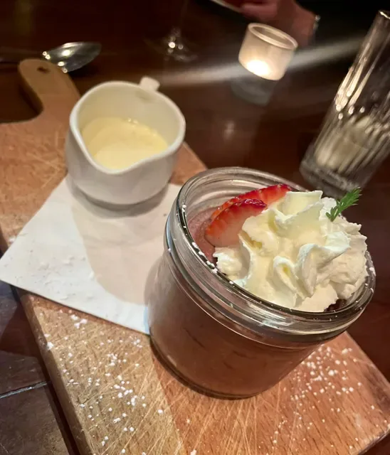 Bistro Papillon