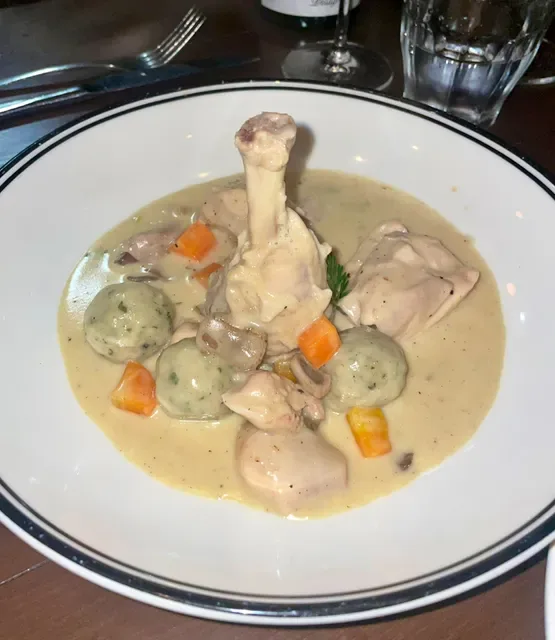 Bistro Papillon