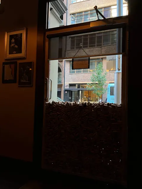 Bistro Papillon