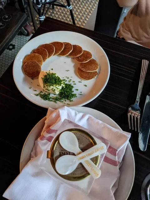 Bistro Rex Restaurant