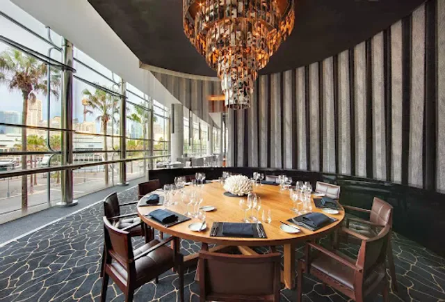 BLACK Bar & Grill