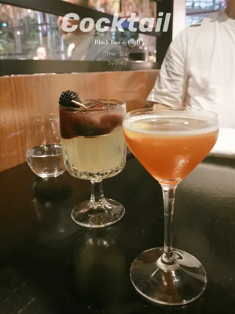BLACK Bar & Grill