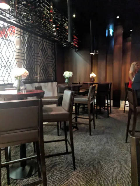 BLACK Bar & Grill