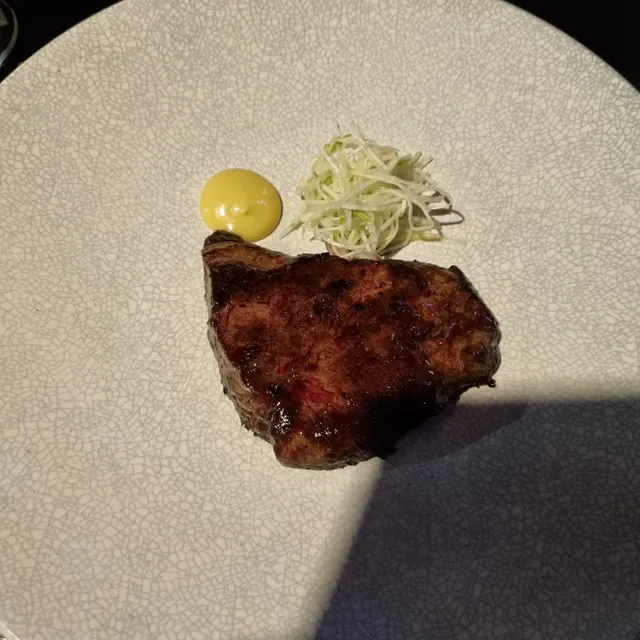 BLACK Bar & Grill