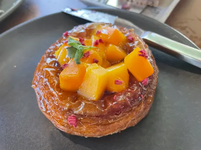Black Star Pastry Rosebery