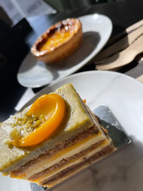 Black Star Pastry Rosebery