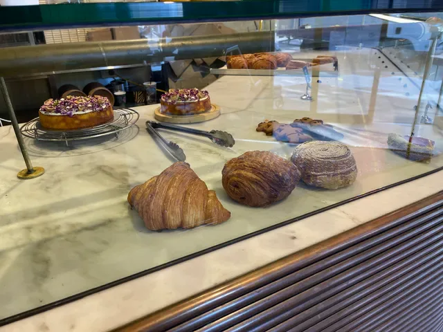 Black Star Pastry Rosebery