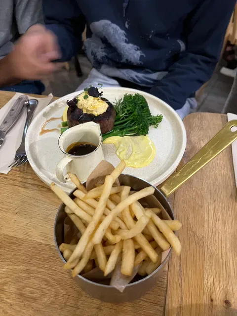 Blu Eatery