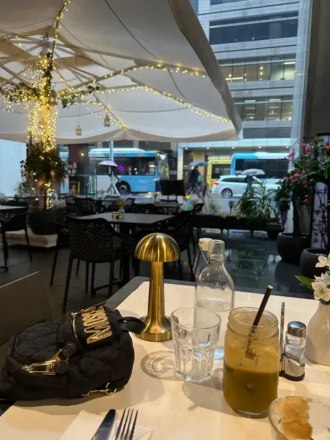 Bomonti Cafe & Restaurant