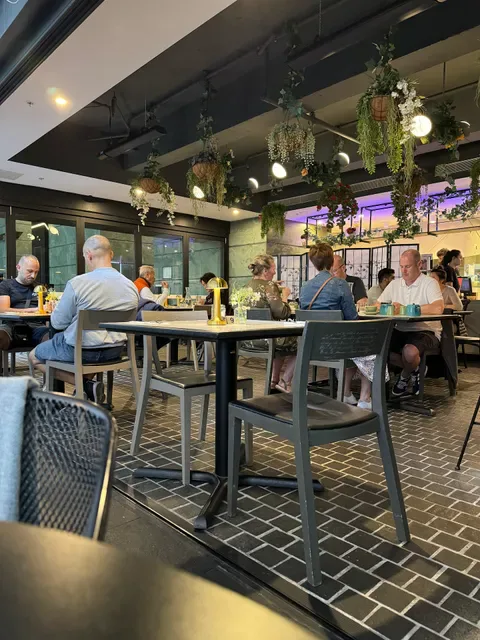 Bomonti Cafe & Restaurant