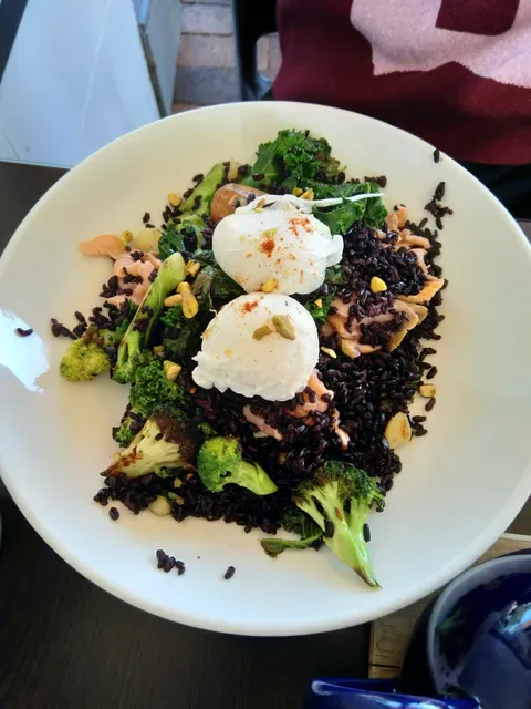 Bonds Corner Cafe