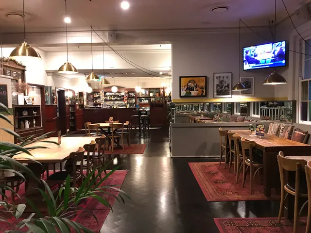 Bridgeview Hotel