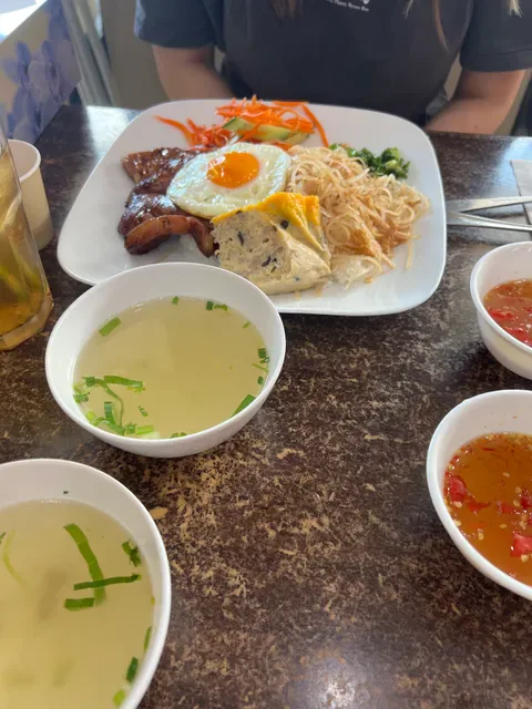 Broken Rice Vietnamese Restaurant - Canley Heights