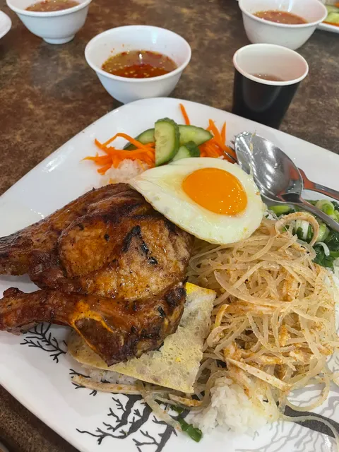 Broken Rice Vietnamese Restaurant - Canley Heights