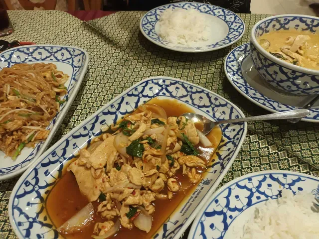 Buddha Raksa Thai Restaurant