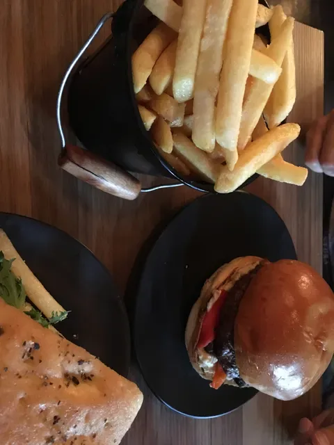 Burger 10
