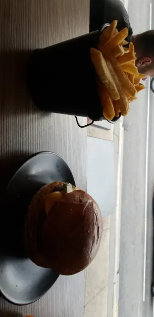 Burger 10