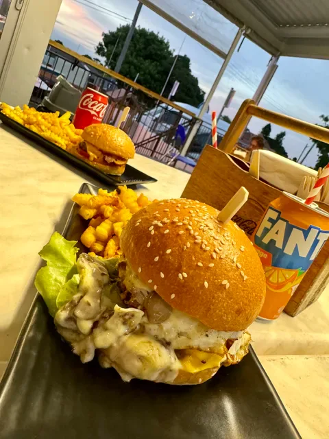 Burger Stop