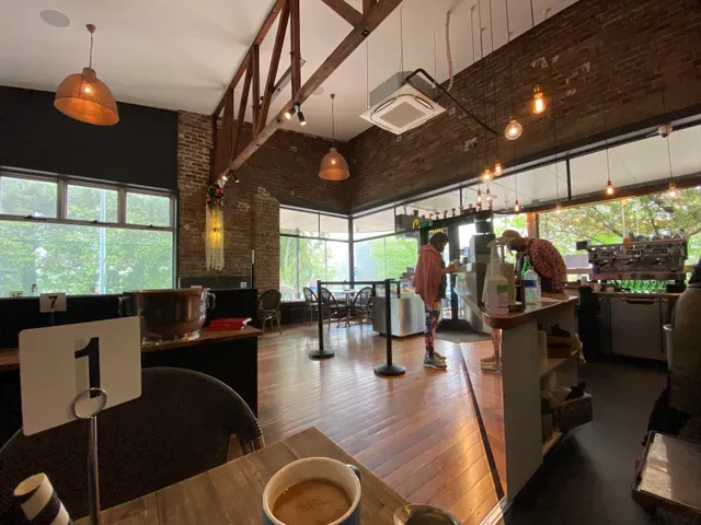 Café Leura - Modern Australian Cafe Restaurant