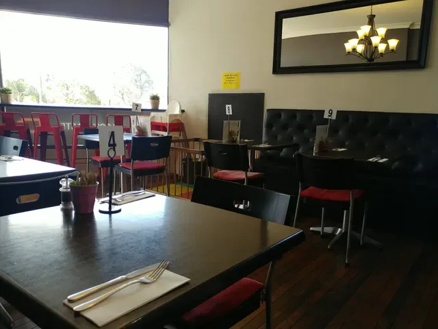 Cafe Loftus