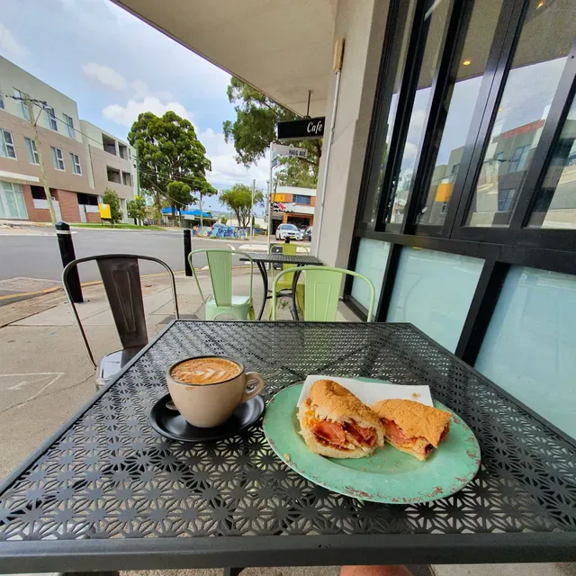 Cafe on Haig