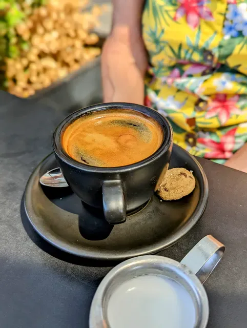 Caffe & Co. Caddens