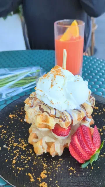 Caffe & Co. Caddens