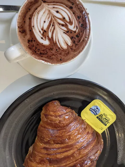 WOORI Cafe Pyrmont