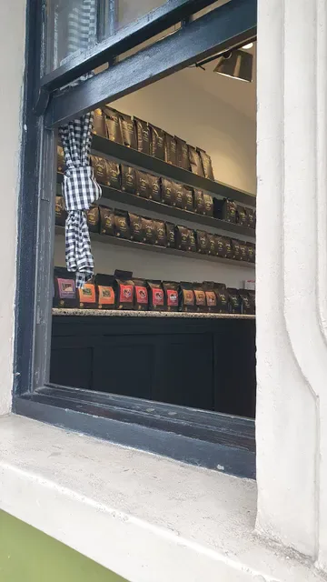 Campos Coffee Newtown
