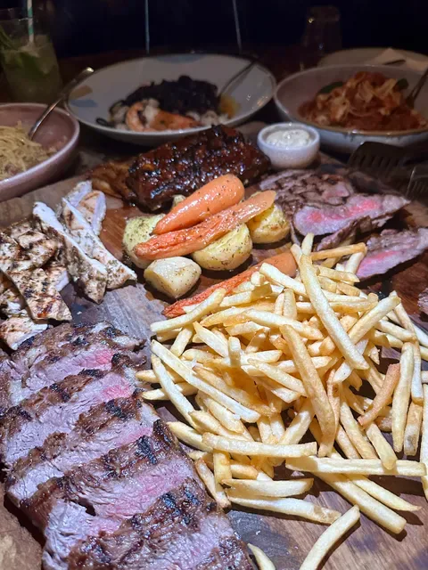 Capanno Trattoria Bar and Grill