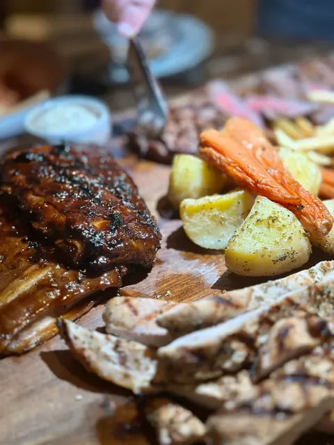 Capanno Trattoria Bar and Grill