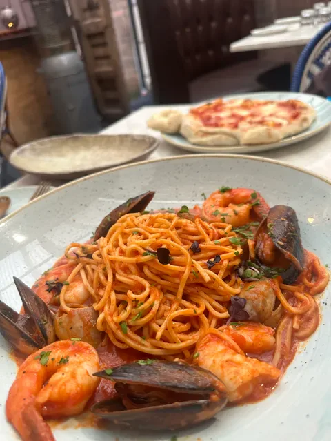 Capanno Trattoria Bar and Grill