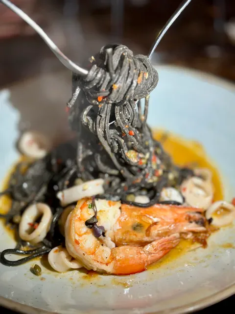 Capanno Trattoria Bar and Grill
