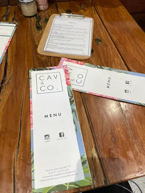 CAV & CO. Cafe