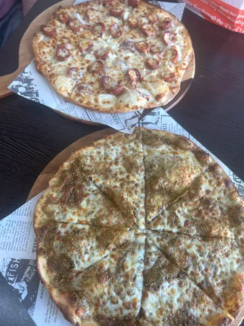 Cesars Pizza House