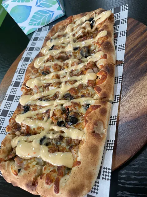 Cesars Pizza House