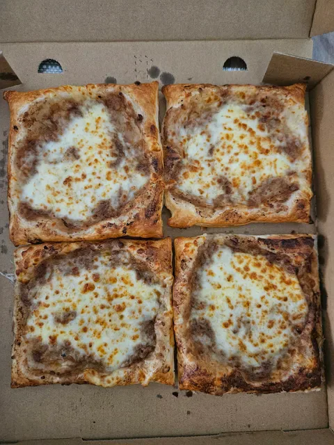 Cesars Pizza House
